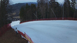 Prostřední část sjezdovky a snowpark