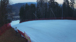 Prostřední část sjezdovky a snowpark
