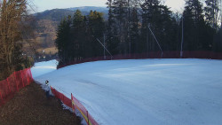 Prostřední část sjezdovky a snowpark