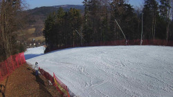 Prostřední část sjezdovky a snowpark