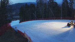 Prostřední část sjezdovky a snowpark