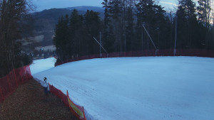 Skiareál Karolinka - Prostřední část sjezdovky a snowpark - 12.3.2026 v 05:50 Skiareál Karolinka - Prostřední část sjezdovky a snowpark - 12.3.2026 v 05:50