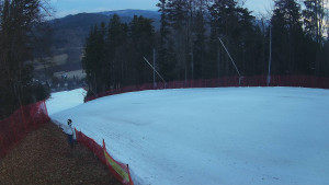 Skiareál Karolinka - Prostřední část sjezdovky a snowpark - 12.3.2026 v 06:10 Skiareál Karolinka - Prostřední část sjezdovky a snowpark - 12.3.2026 v 06:10