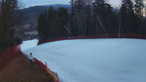 Skiareál Karolinka - Prostřední část sjezdovky a snowpark - 12.3.2026 v 06:15 Skiareál Karolinka - Prostřední část sjezdovky a snowpark - 12.3.2026 v 06:15