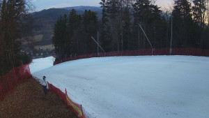 Skiareál Karolinka - Prostřední část sjezdovky a snowpark - 12.3.2026 v 06:20 Skiareál Karolinka - Prostřední část sjezdovky a snowpark - 12.3.2026 v 06:20