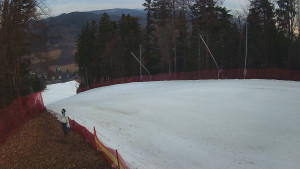 Skiareál Karolinka - Prostřední část sjezdovky a snowpark - 12.3.2026 v 06:45 Skiareál Karolinka - Prostřední část sjezdovky a snowpark - 12.3.2026 v 06:45