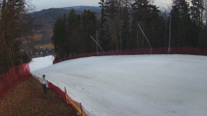 Skiareál Karolinka - Prostřední část sjezdovky a snowpark - 12.3.2026 v 07:20 Skiareál Karolinka - Prostřední část sjezdovky a snowpark - 12.3.2026 v 07:20