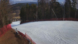 Prostřední část sjezdovky a snowpark