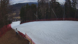 Prostřední část sjezdovky a snowpark