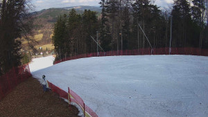 Skiareál Karolinka - Prostřední část sjezdovky a snowpark - 12.3.2026 v 12:02 Skiareál Karolinka - Prostřední část sjezdovky a snowpark - 12.3.2026 v 12:02