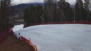 Skiareál Karolinka - Prostřední část sjezdovky a snowpark - 12.3.2026 v 15:32 Skiareál Karolinka - Prostřední část sjezdovky a snowpark - 12.3.2026 v 15:32
