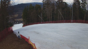 Skiareál Karolinka - Prostřední část sjezdovky a snowpark - 12.3.2026 v 15:40 Skiareál Karolinka - Prostřední část sjezdovky a snowpark - 12.3.2026 v 15:40