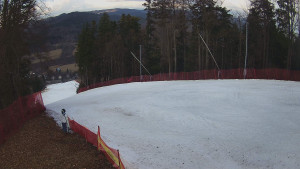 Skiareál Karolinka - Prostřední část sjezdovky a snowpark - 12.3.2026 v 15:50 Skiareál Karolinka - Prostřední část sjezdovky a snowpark - 12.3.2026 v 15:50
