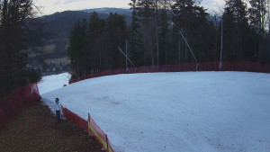 Skiareál Karolinka - Prostřední část sjezdovky a snowpark - 12.3.2026 v 16:10 Skiareál Karolinka - Prostřední část sjezdovky a snowpark - 12.3.2026 v 16:10