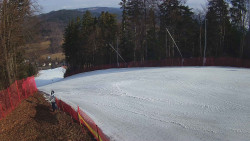 Prostřední část sjezdovky a snowpark