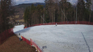 Skiareál Karolinka - Prostřední část sjezdovky a snowpark - 13.3.2026 v 12:45 Skiareál Karolinka - Prostřední část sjezdovky a snowpark - 13.3.2026 v 12:45