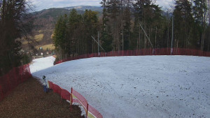 Skiareál Karolinka - Prostřední část sjezdovky a snowpark - 13.3.2026 v 13:05 Skiareál Karolinka - Prostřední část sjezdovky a snowpark - 13.3.2026 v 13:05