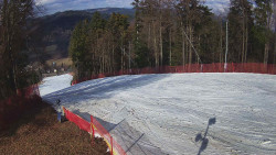 Prostřední část sjezdovky a snowpark