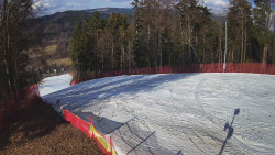 Prostřední část sjezdovky a snowpark