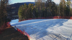 Prostřední část sjezdovky a snowpark