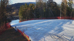 Skiareál Karolinka - Prostřední část sjezdovky a snowpark - 13.3.2026 v 16:35 Skiareál Karolinka - Prostřední část sjezdovky a snowpark - 13.3.2026 v 16:35