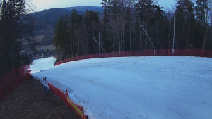 Skiareál Karolinka - Prostřední část sjezdovky a snowpark - 13.3.2026 v 18:02 Skiareál Karolinka - Prostřední část sjezdovky a snowpark - 13.3.2026 v 18:02
