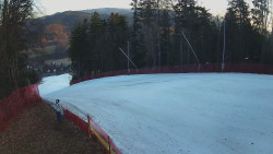 Prostřední část sjezdovky a snowpark