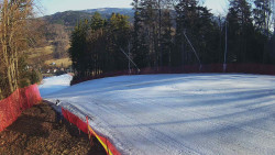 Prostřední část sjezdovky a snowpark