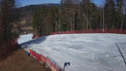 Prostřední část sjezdovky a snowpark