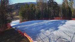 Prostřední část sjezdovky a snowpark