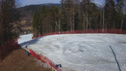 Prostřední část sjezdovky a snowpark