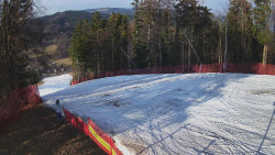Prostřední část sjezdovky a snowpark