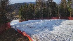 Prostřední část sjezdovky a snowpark