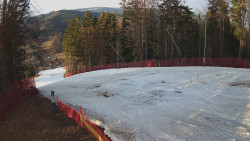 Prostřední část sjezdovky a snowpark