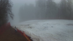 Prostřední část sjezdovky a snowpark