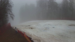 Prostřední část sjezdovky a snowpark