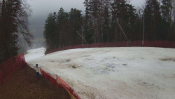 Prostřední část sjezdovky a snowpark