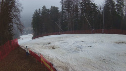 Prostřední část sjezdovky a snowpark