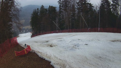 Prostřední část sjezdovky a snowpark