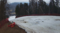Prostřední část sjezdovky a snowpark