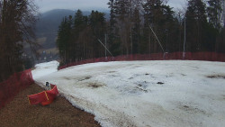 Prostřední část sjezdovky a snowpark