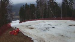 Prostřední část sjezdovky a snowpark