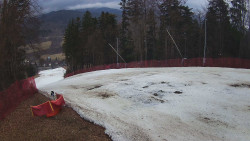 Prostřední část sjezdovky a snowpark