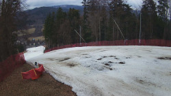 Prostřední část sjezdovky a snowpark
