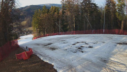 Prostřední část sjezdovky a snowpark
