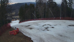 Prostřední část sjezdovky a snowpark