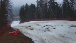 Prostřední část sjezdovky a snowpark