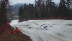 Prostřední část sjezdovky a snowpark