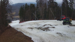 Prostřední část sjezdovky a snowpark