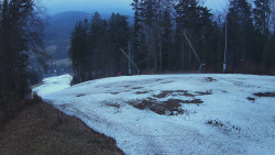 Prostřední část sjezdovky a snowpark